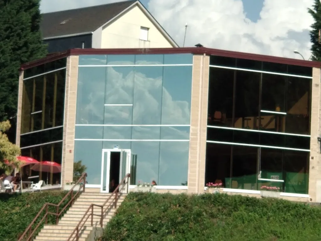 Alberto_Restaurante La Isla_Carracedelo_review