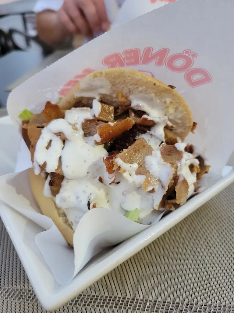 Sharon_Pizzería Chanas - Kebab- Hamburguesas Chanas_Jacarilla_review