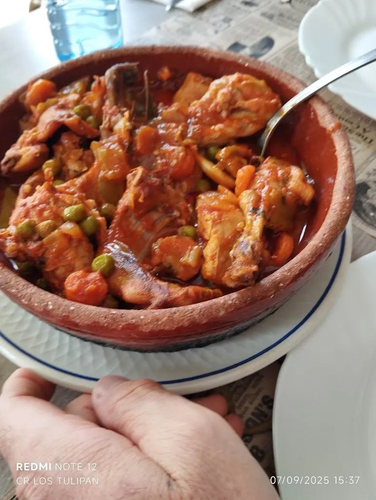 Casa Rural Los Tulipanes_Café Dalma_Castilfalé_review