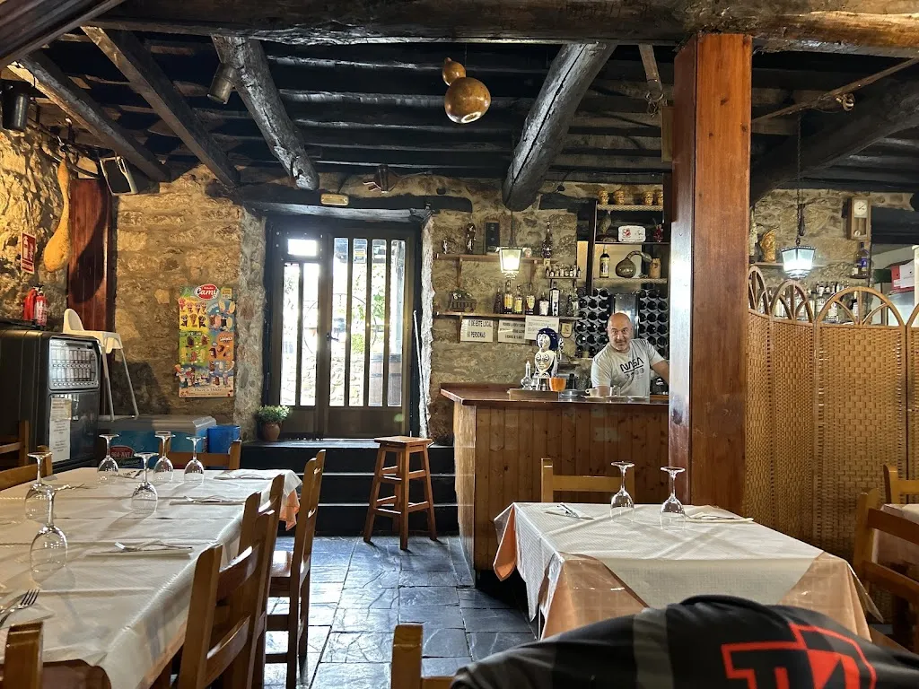 Restaurante Mesón El Lago_Carucedo_slider_image_1