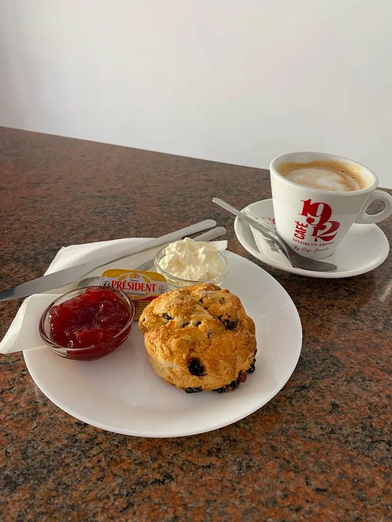 Butterflies Cafetería_Jacarilla_slider_image_3