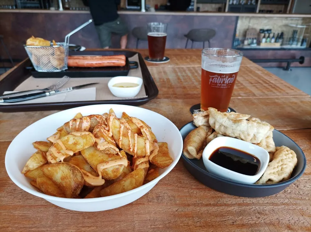 CERVEZA E HIDROMIEL CASTREÑA TAP ROOM 