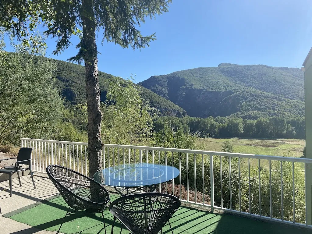 Esther Cantón Serrano_Terraza As Medulas_Carucedo_recensione