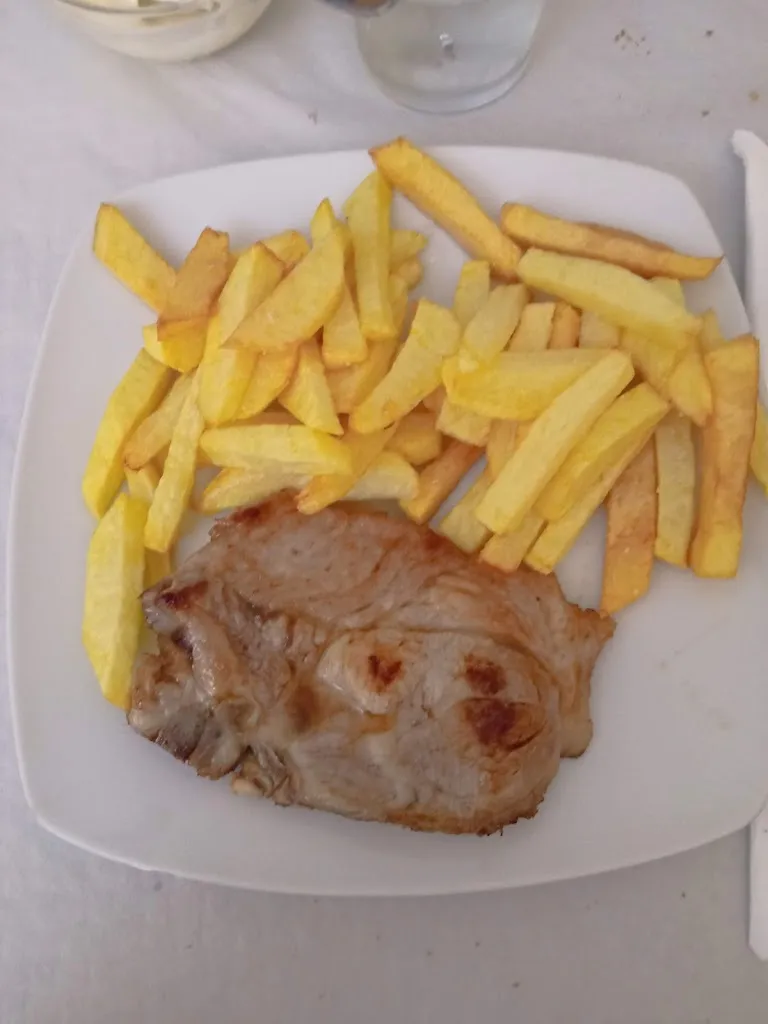 Griselda C. V._Henis_Castrocontrigo_review