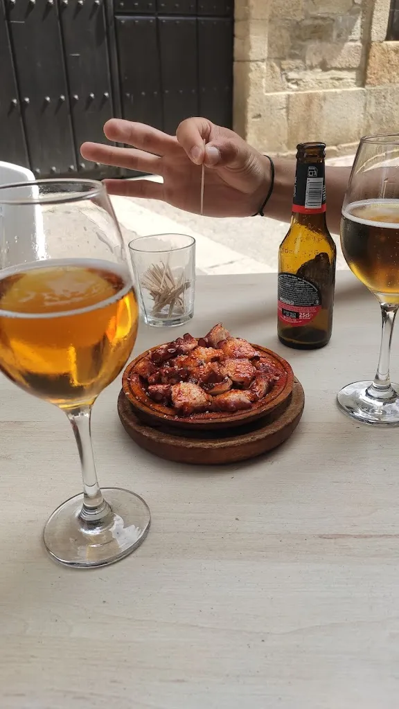 Marco Nigro_Pulperia Compostela_Cacabelos_review