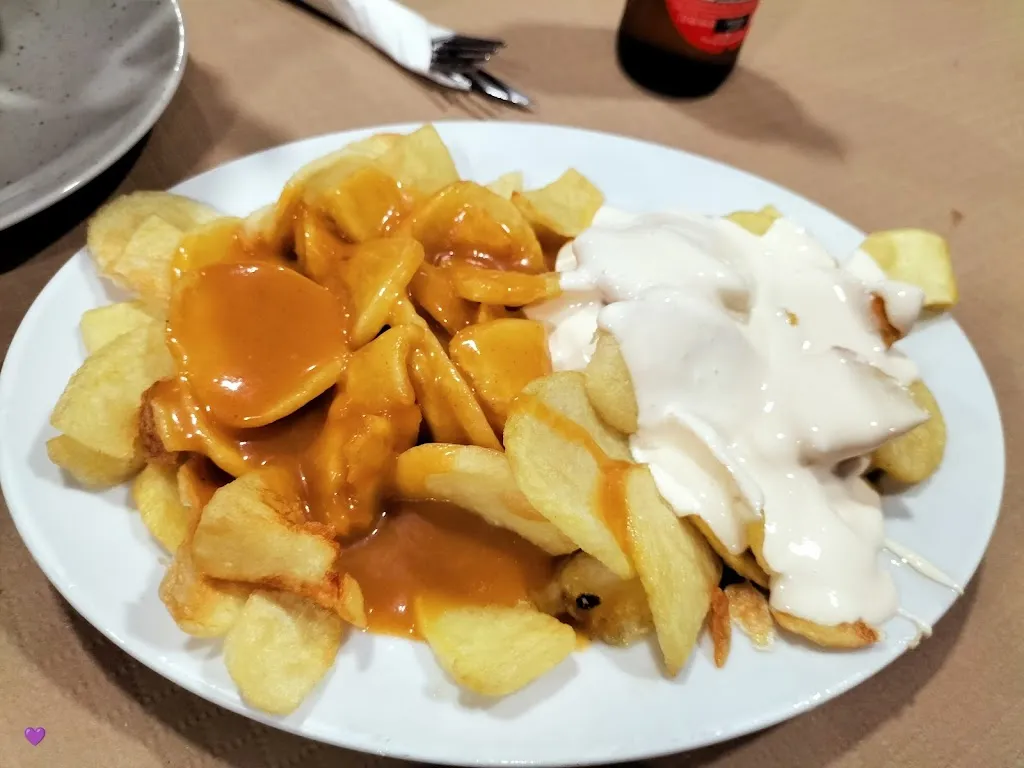 Paloma Gomez_LA TABERNA_Cacabelos_recensione