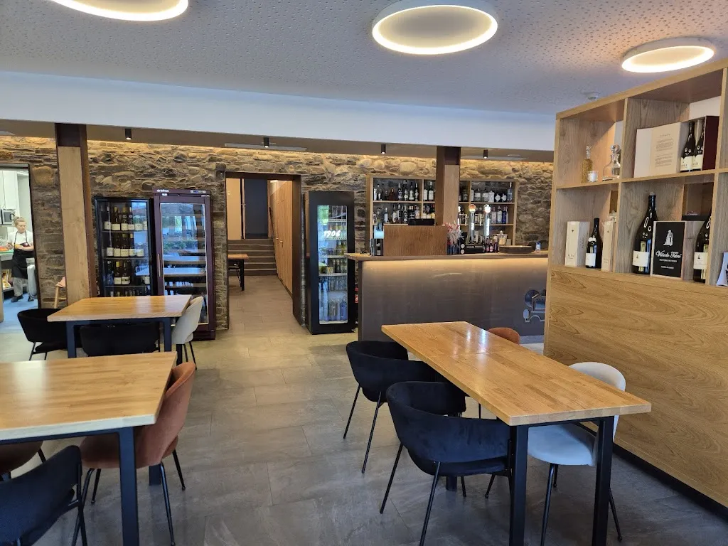 Hotel Miralrio Cacabelos_Cacabelos_slider_image_1