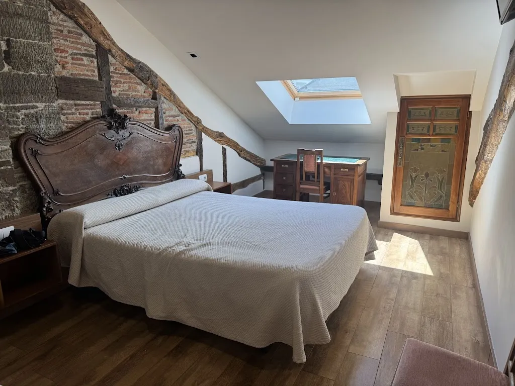 Jenny Barbarossa_Hostal Restaurante Siglo XIX_Cacabelos_review