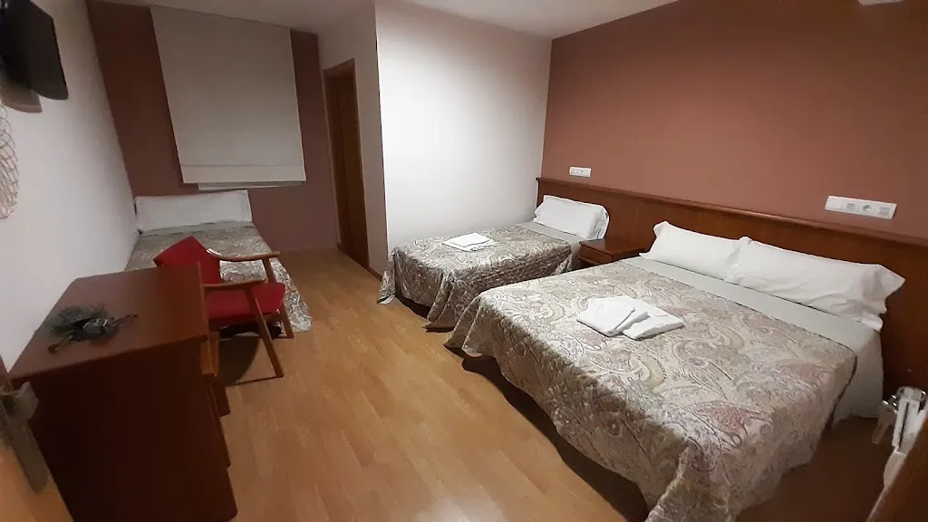 Hostal La Gallega_Cacabelos_slider_image_3