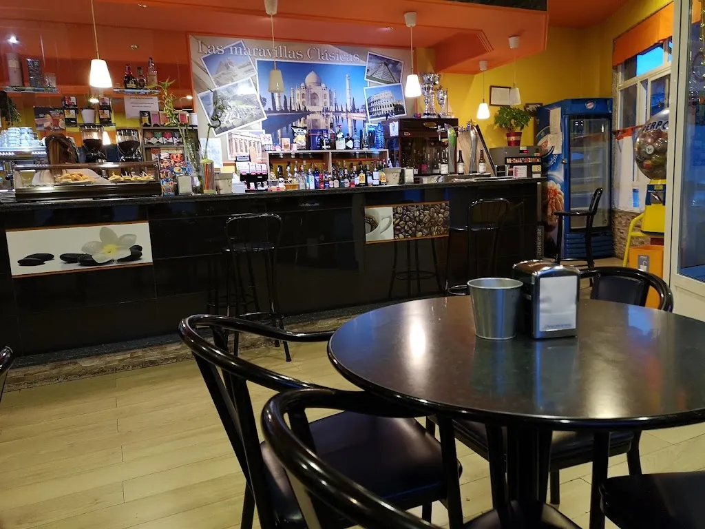 Bar San Marino restaurant in Cacabelos