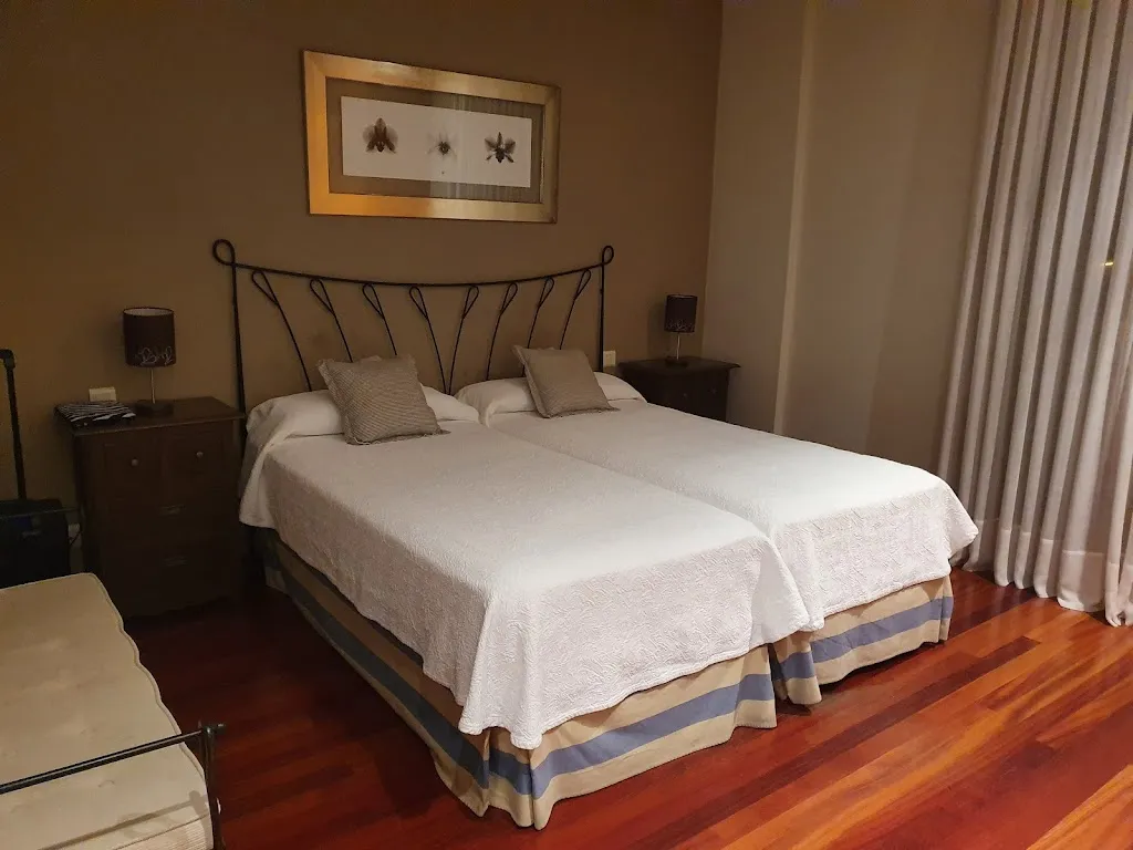 Hotel Rural Villa Mencia_Corullón_slider_image_3