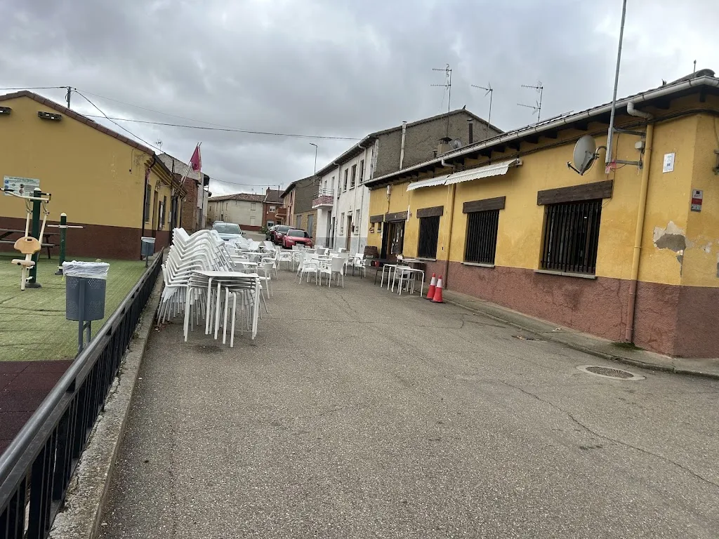 Bar Cubillas de los Oteros_Cubillas de los Oteros_slider_image_2