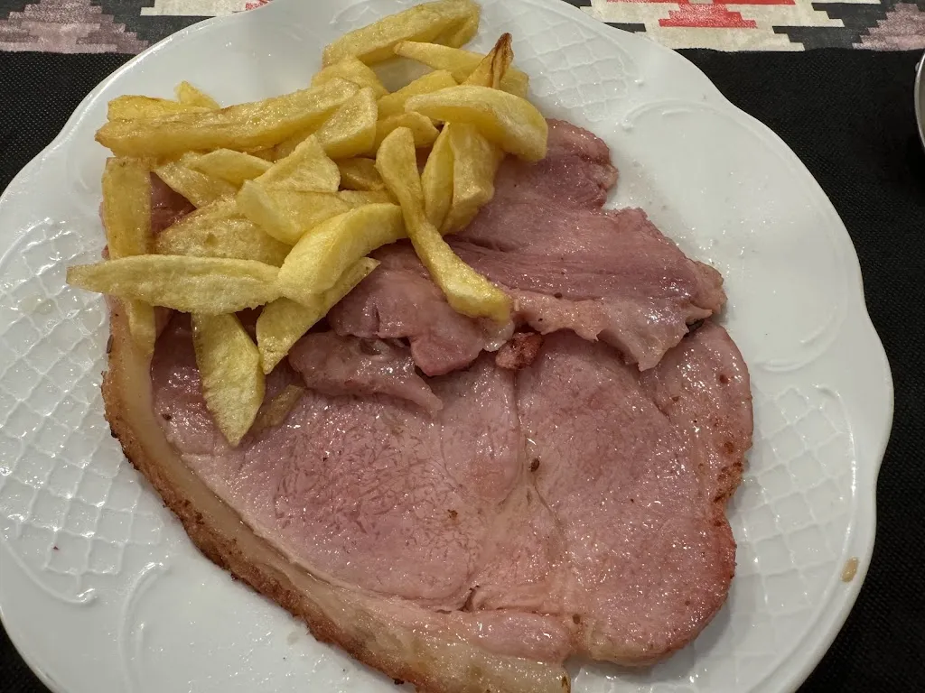 Menu_Bar Aguas Bravas_Crémenes_image_1