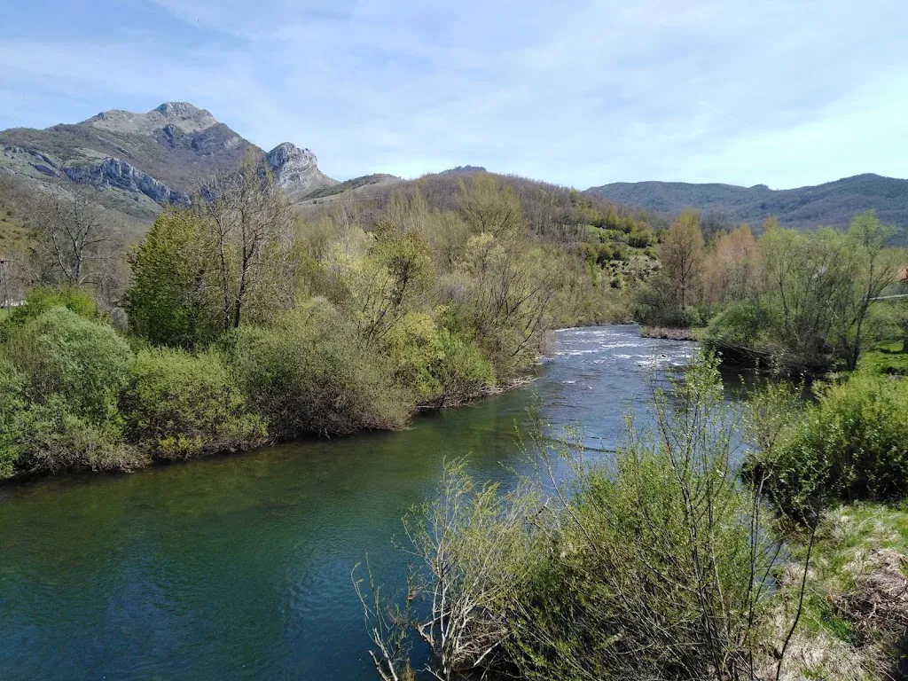Casa Rural Reyes_Crémenes_slider_image_2