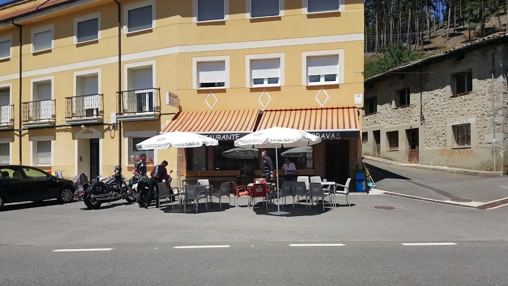 Casa Rural Reyes_Crémenes_slider_image_3