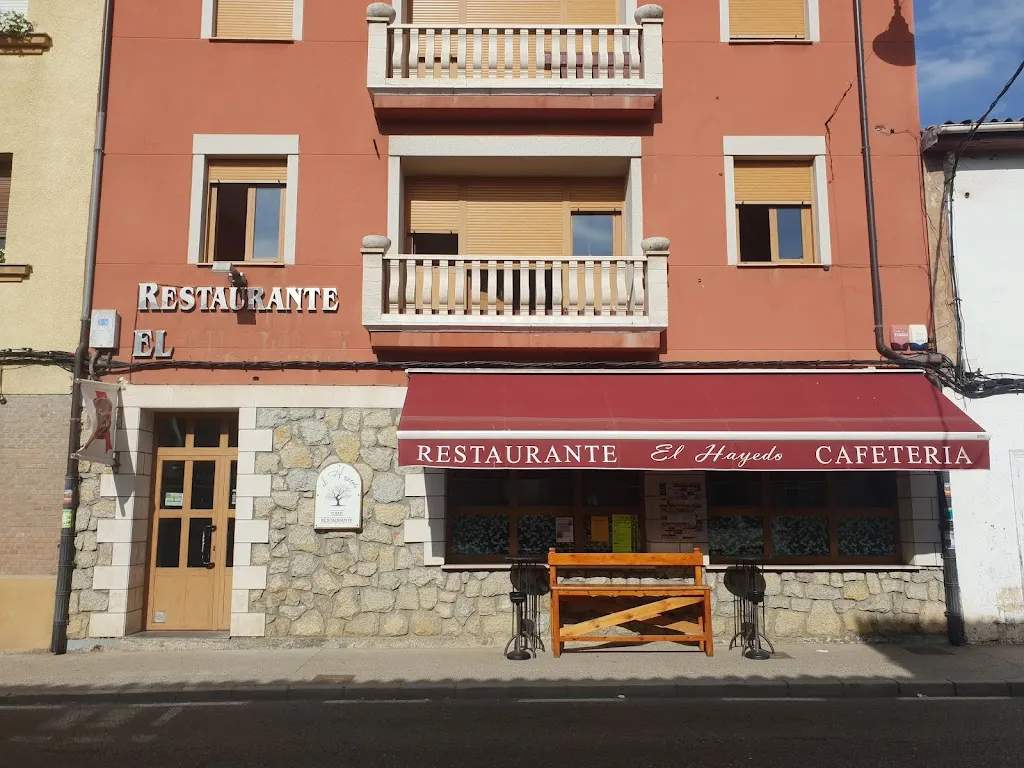 Bar Restaurante El Hayedo_Cistierna_slider_image_3