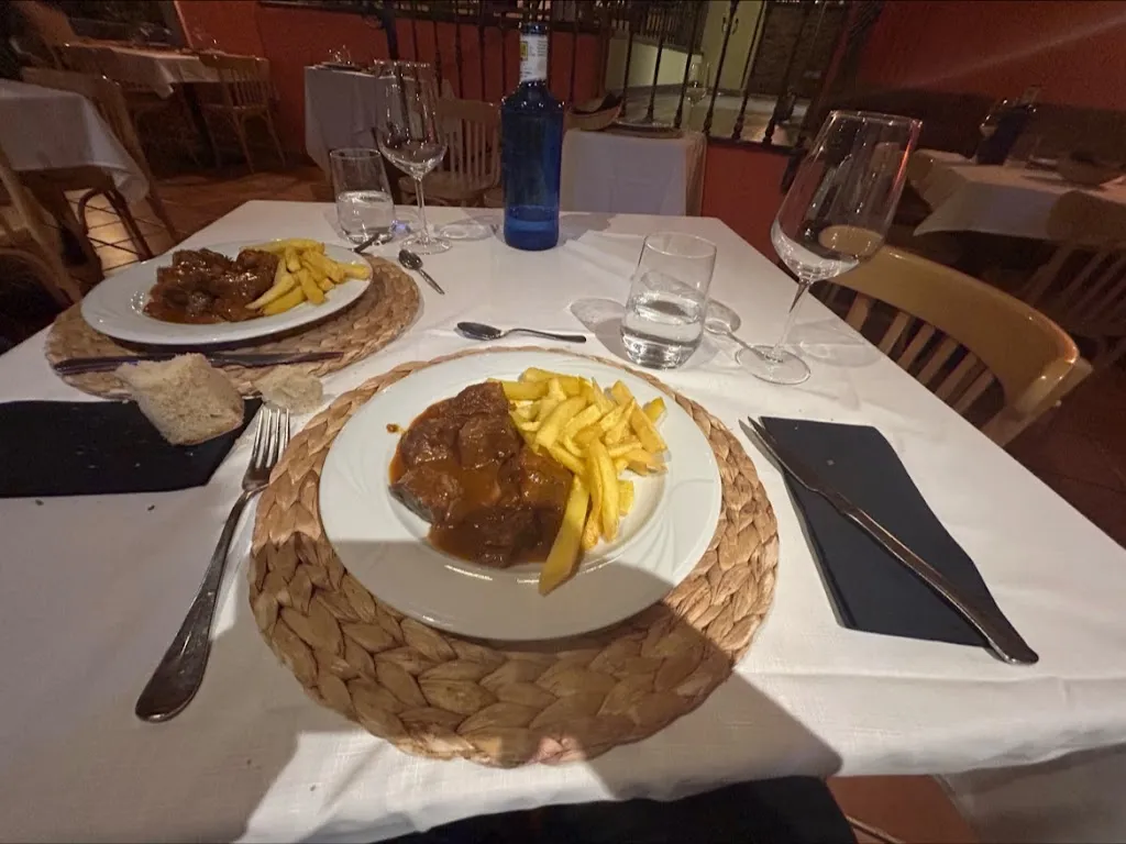 Samuel Sánchez Lanseros_Restaurante La Camperona_Cistierna_review