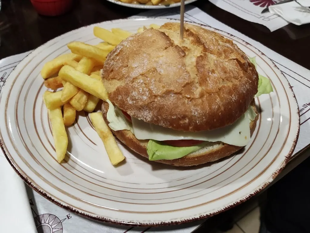 Menu_CAFÉ-BAR LA MADRILEÑA_Cubillos del Sil_image_3