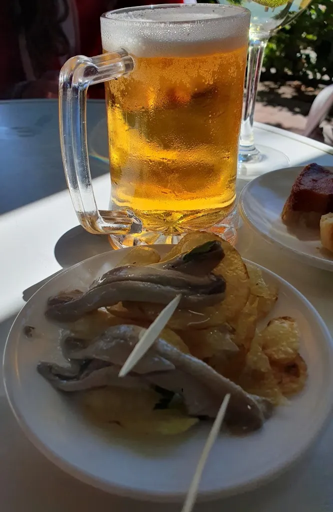 Menu_Cafetería J-5_El Hoyo de Pinares_image_4