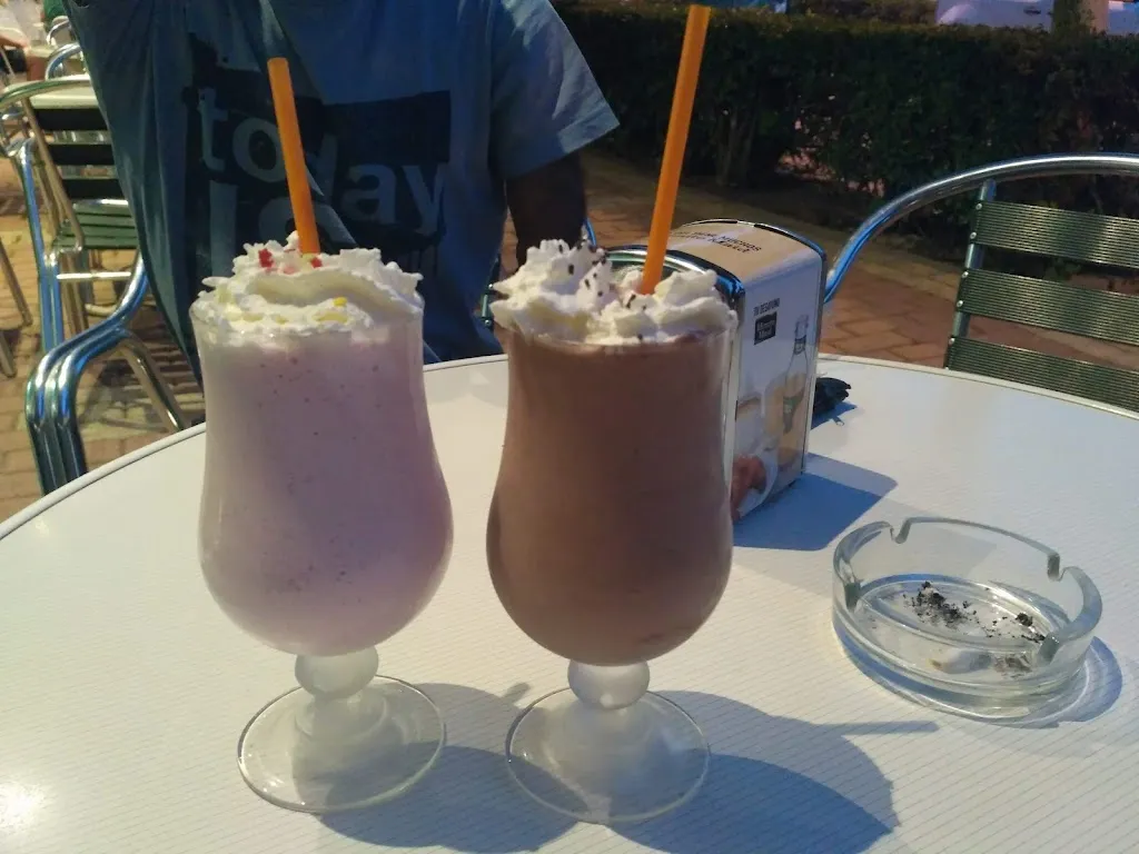 Menu_Cafetería J-5_El Hoyo de Pinares_image_6