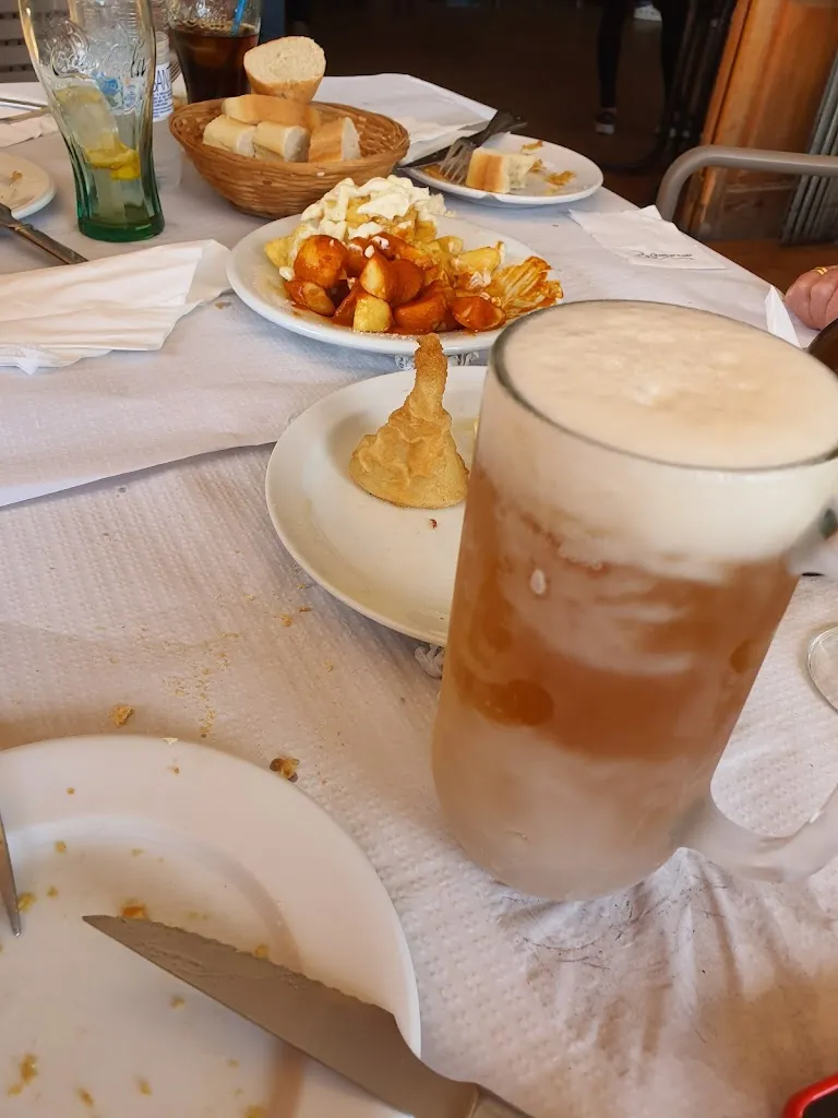 Menu_Cafeteria restaurante la piscina_El Hoyo de Pinares_image_4