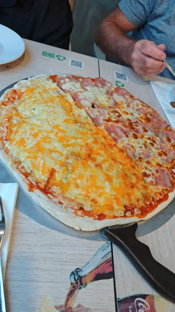 Maria Estévez_Cafeteria restaurante la piscina_El Hoyo de Pinares_review