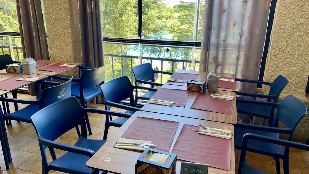 Cafeteria restaurante la piscina_El Hoyo de Pinares_slider_image_1