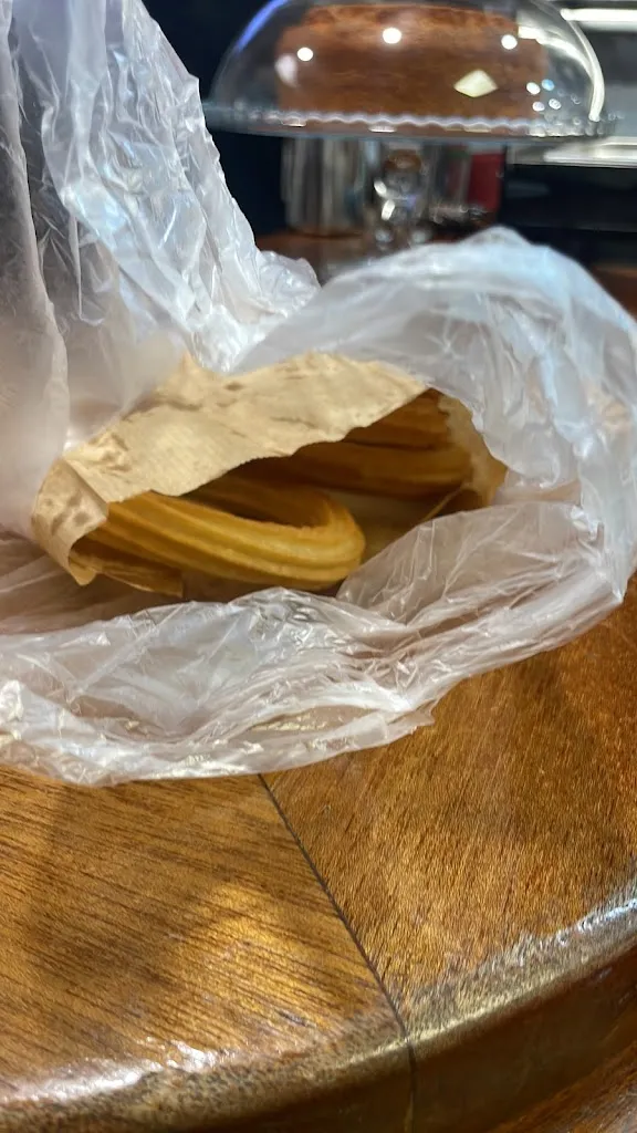 Jose Luis Romero Poveda_Bar-Churreria la Vuelta_El Hoyo de Pinares_review