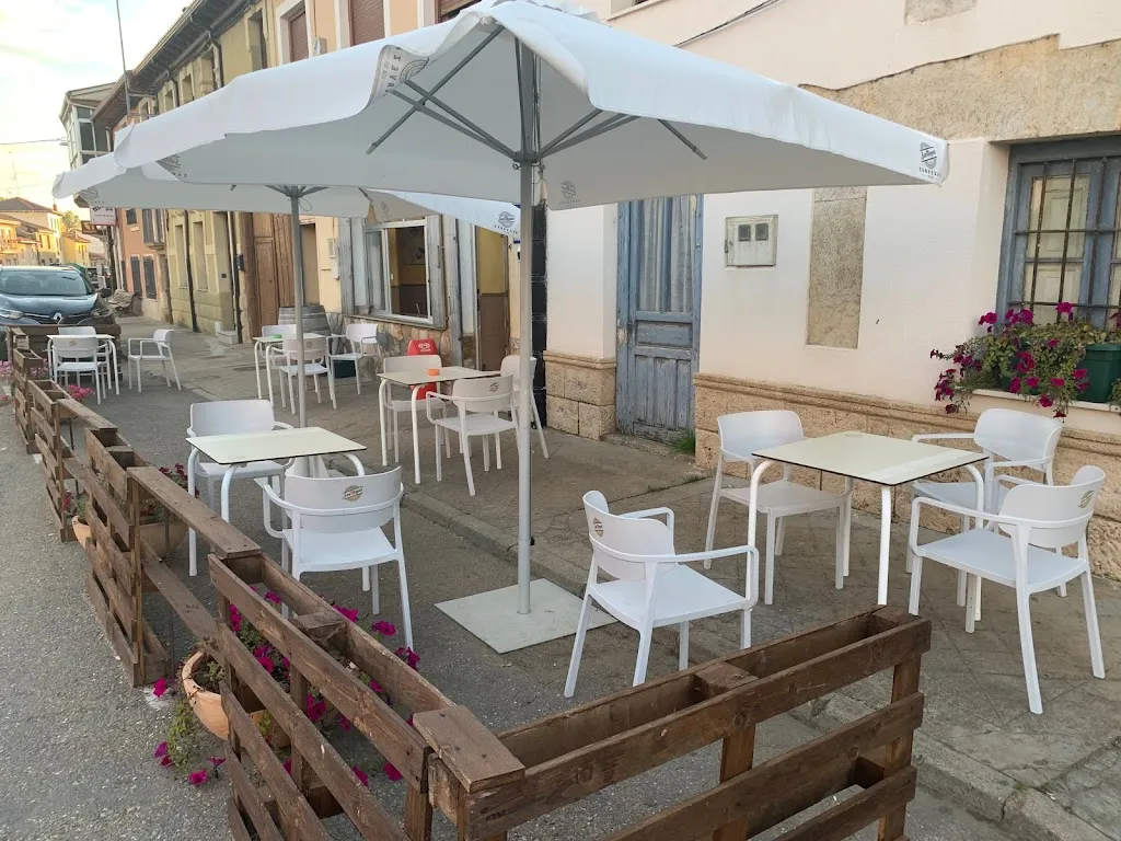 Bar la flor del Esla_Gradefes_slider_image_2