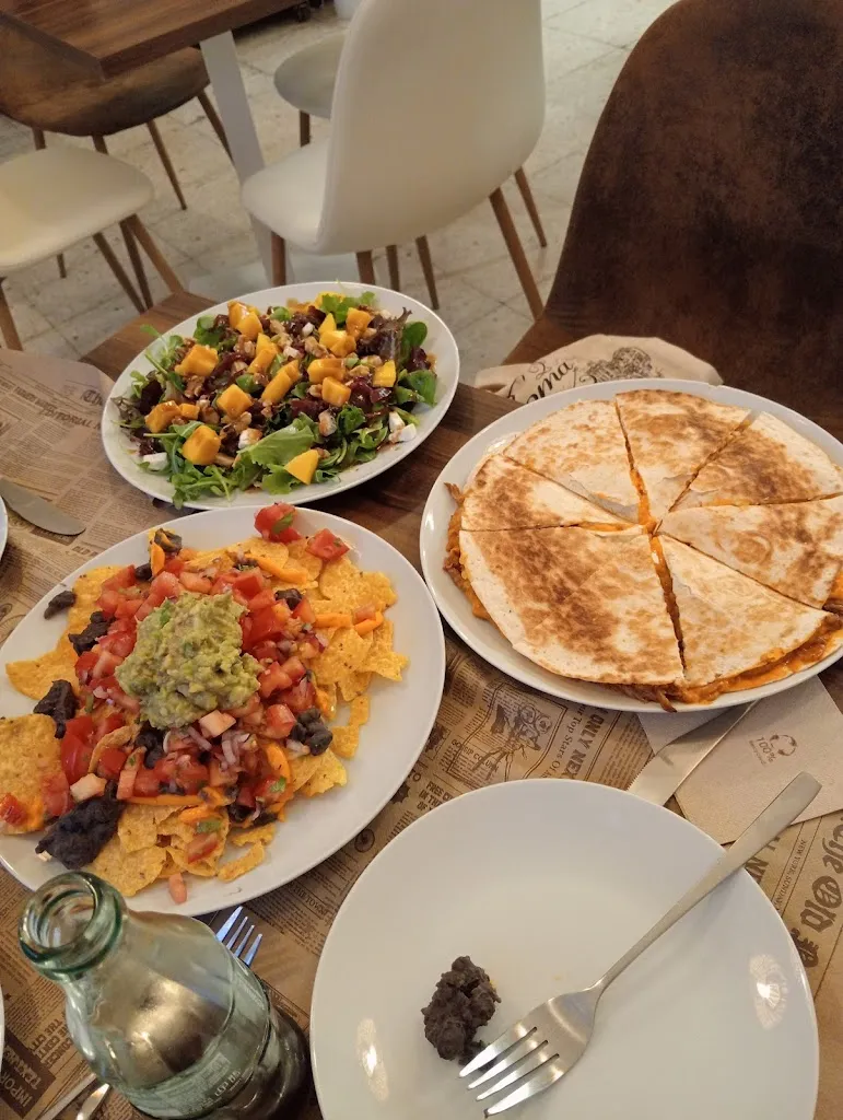 Ana María Martín_COCINA CULTURA_La Adrada_recensione