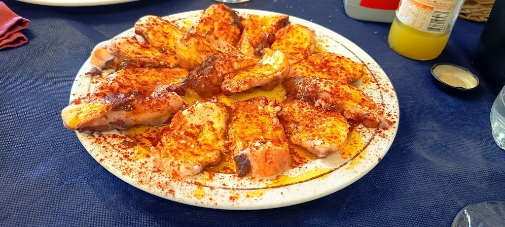 Víctor Dominguez_Casa Zoilo_Fuentes de Carbajal_review