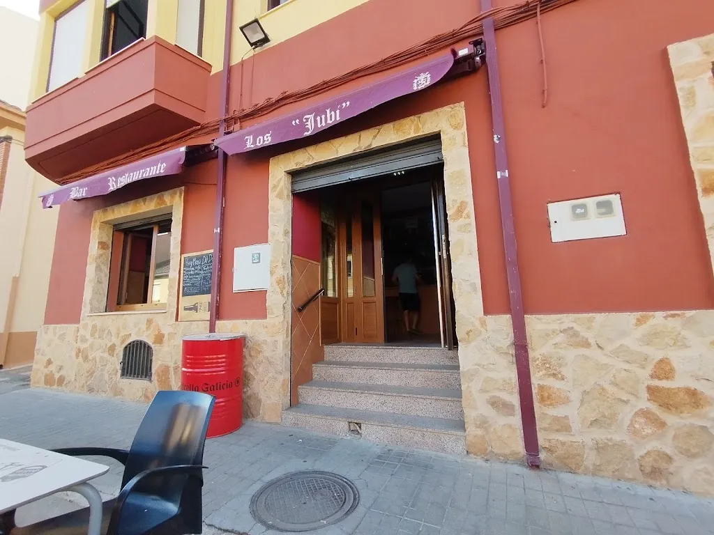 Marco Antonio Anton_Bar Restaurante Los Jubi_Fuentes de Carbajal_review