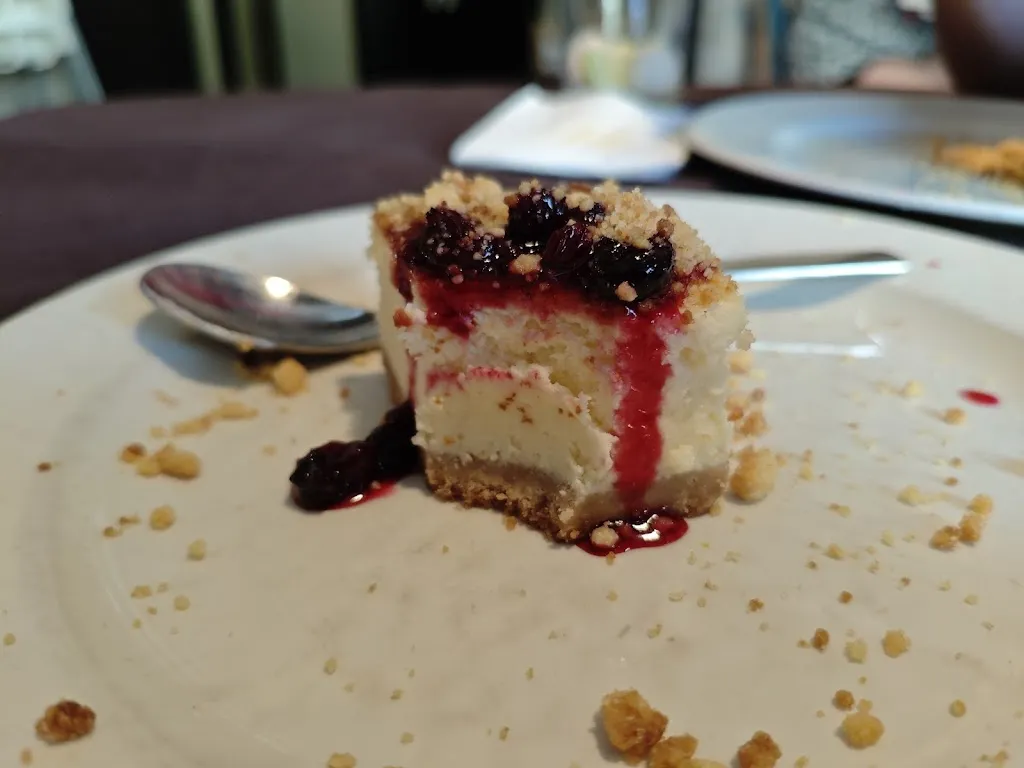 Ramón García_Mari Monte_Elda_review