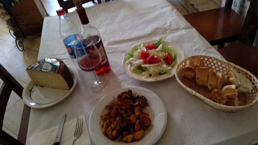 Menu_Bar La Pinta_Fuentes de Carbajal_image_4