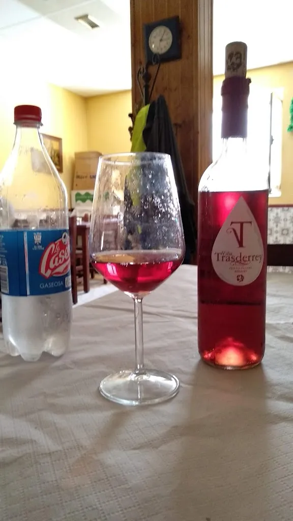 Bar La Pinta_Fuentes de Carbajal_slider_image_3