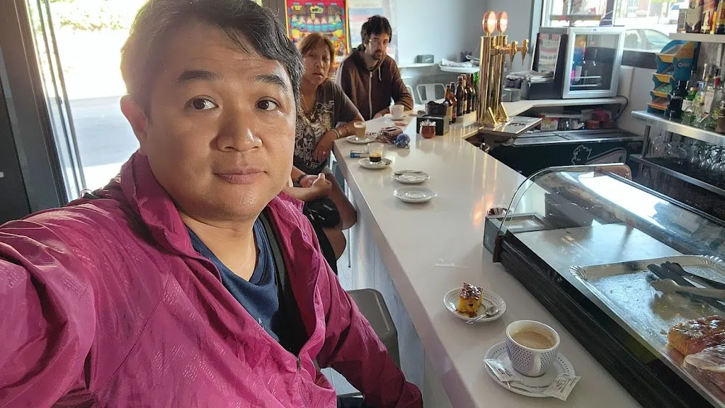 Bar San Antonio restaurant in Fuentes de Carbajal