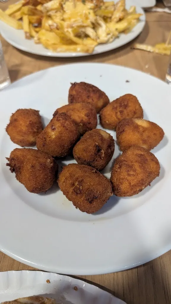 Sergio G_Cervecería Trailla y Espuela_Fuentes de Carbajal_review