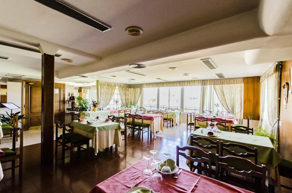 Restaurante Cafeteria Don Suero de Quiñones restaurant in Hospital de Órbigo