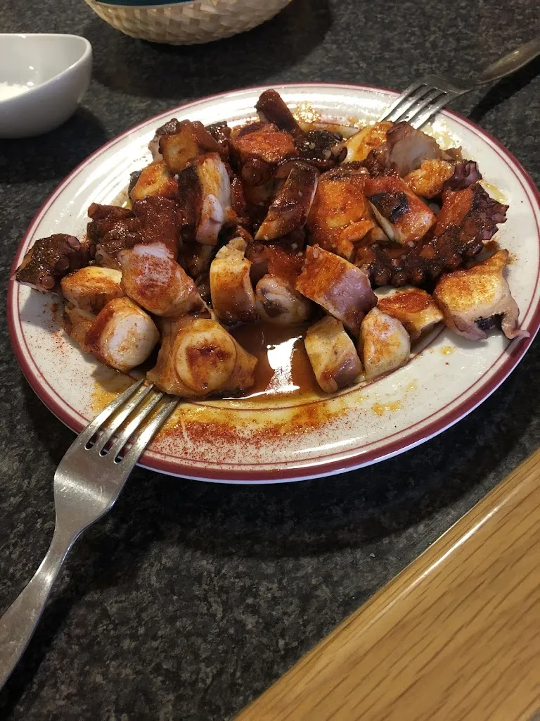 Bar Rosales restaurant in La Fuente de San Esteban