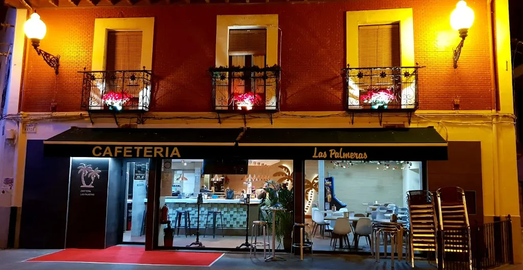 Cafetería Las Palmeras restaurant in La Fuente de San Esteban