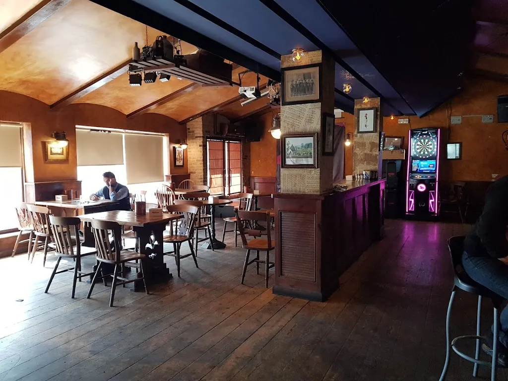 Pub Kache restaurant in La Pedraja de Portillo