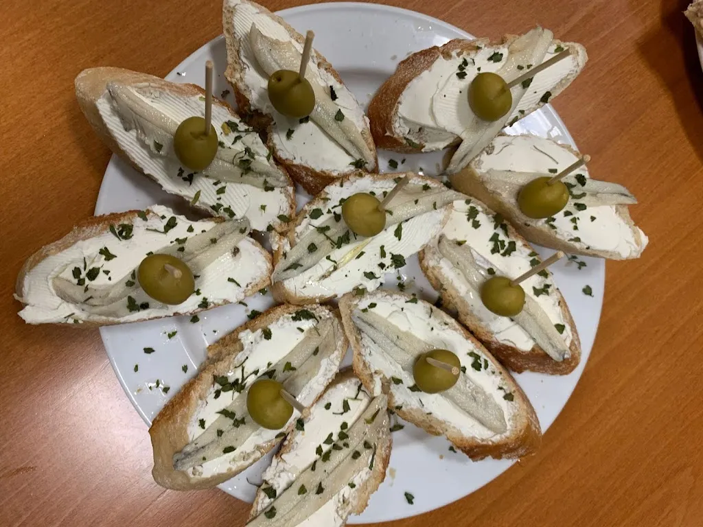 Café Hogar _La Pola de Gordón_slider_image_3