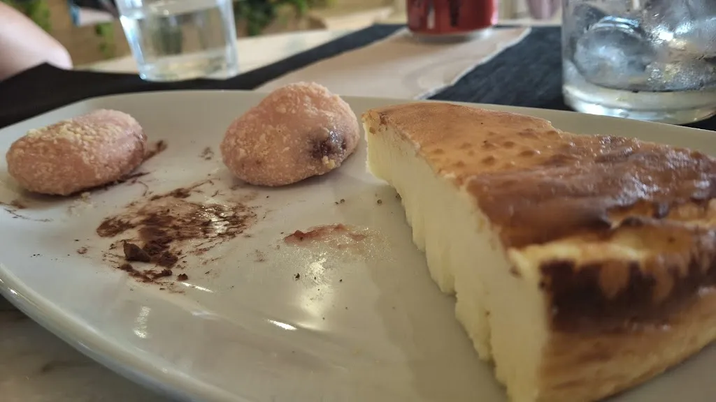 Alexander Araujo R._Kekomo_Elda_review