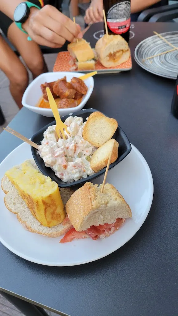 SALA GÁRGOL_La Robla_slider_image_3