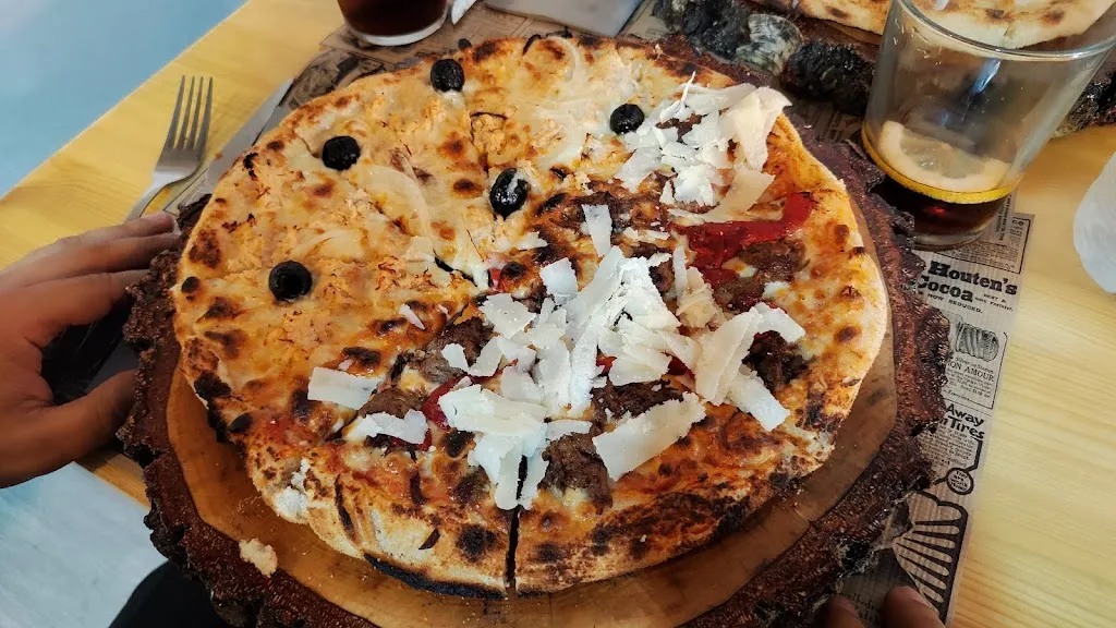 Carlos S._Corral GastroBar_La Alberca_review