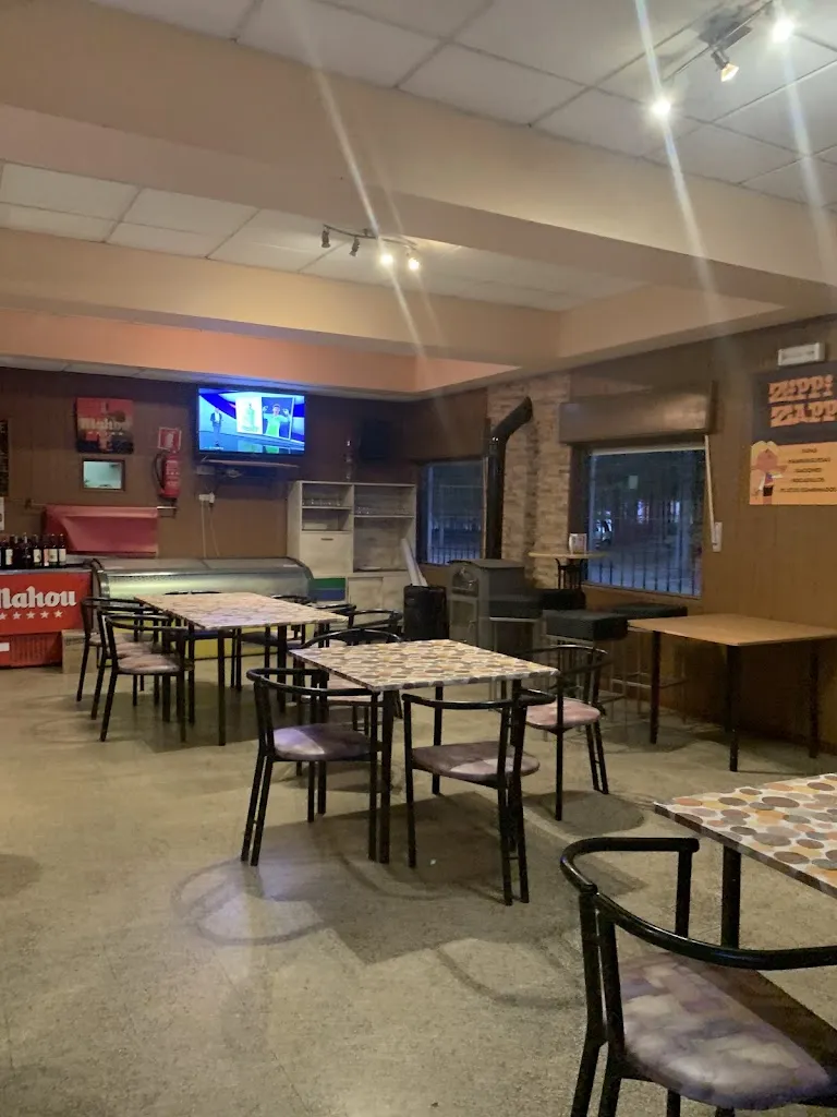 Zipi-zape restaurant in Llamas de la Ribera