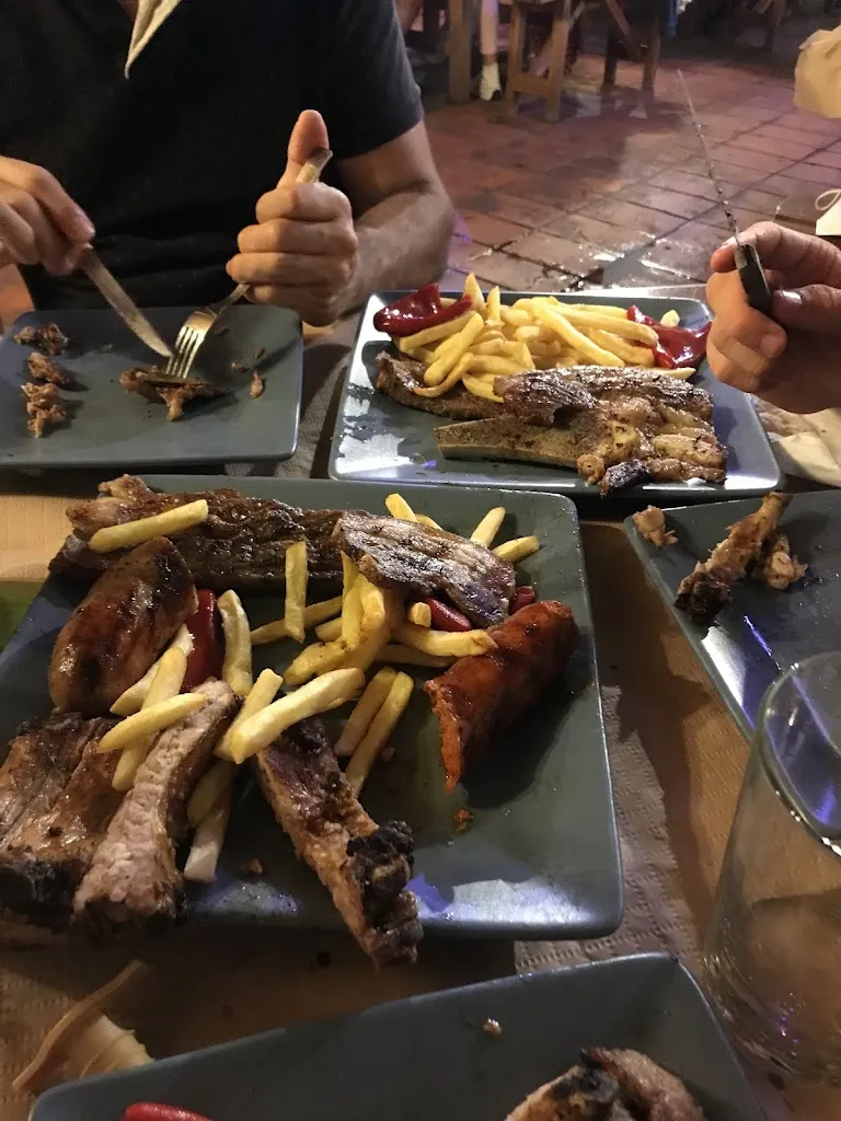 Menu_Hostal restaurante El Jardin_Laguna de Negrillos_image_4