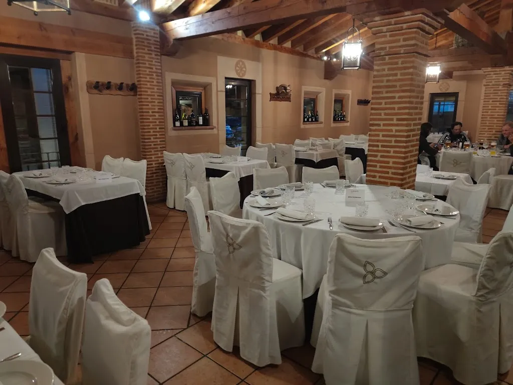 Venta Magullo Hotel Gastronómico_La Lastrilla_slider_image_3