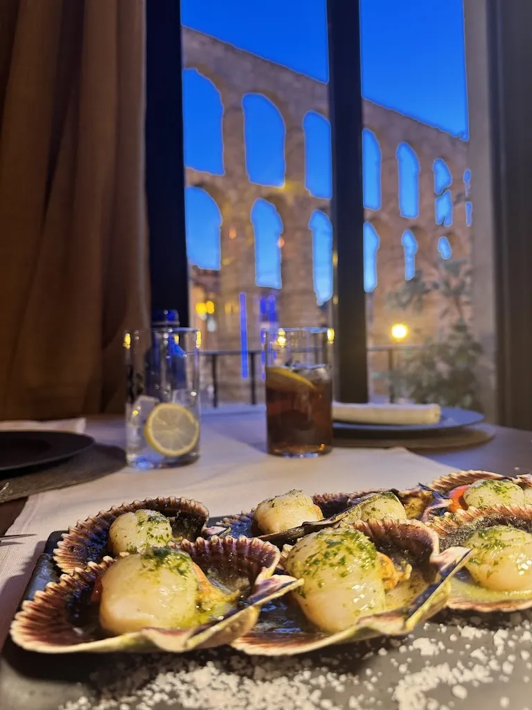 Iskra Miu_La Perretosa - Brasas y Arroces_La Lastrilla_review