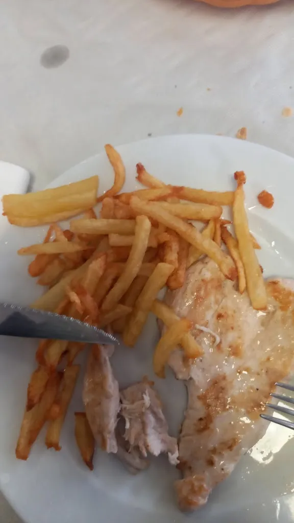 Mario Correia_Cafetería Menu Del Día_La Lastrilla_review